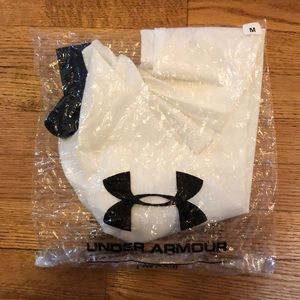 White Under Armor leggings